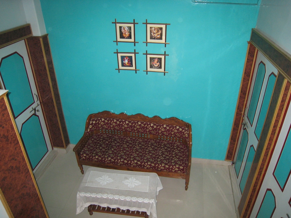 kedareswar bed and breakfast