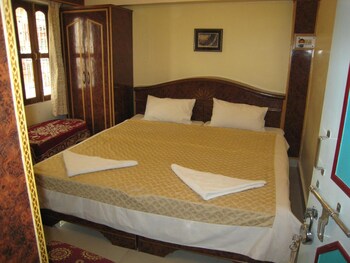 kedareswar bed and breakfast