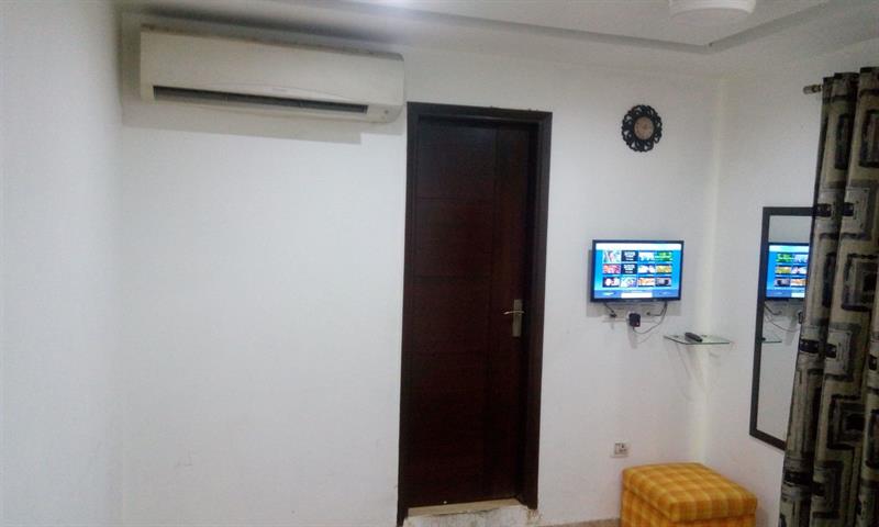 Bir Home Stays,Jangpura,3 star