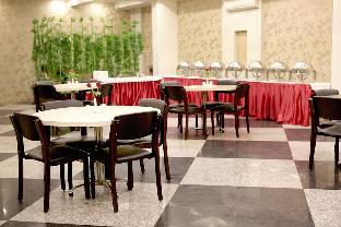 hotel harsh paradise
