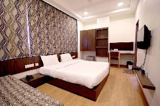hotel harsh paradise