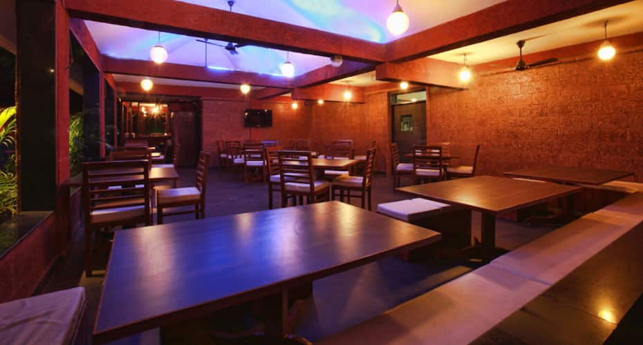 Saminder Beach House,,2 star