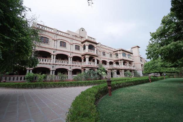 mvt guesthouse and restaurant