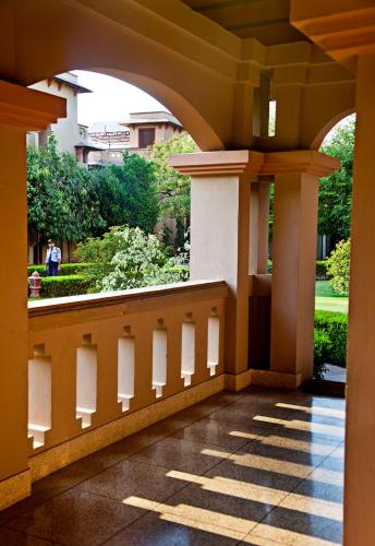 mvt guesthouse and restaurant