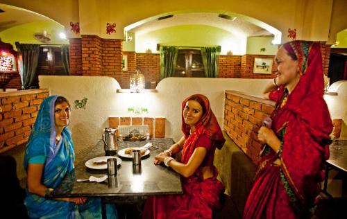 mvt guesthouse and restaurant