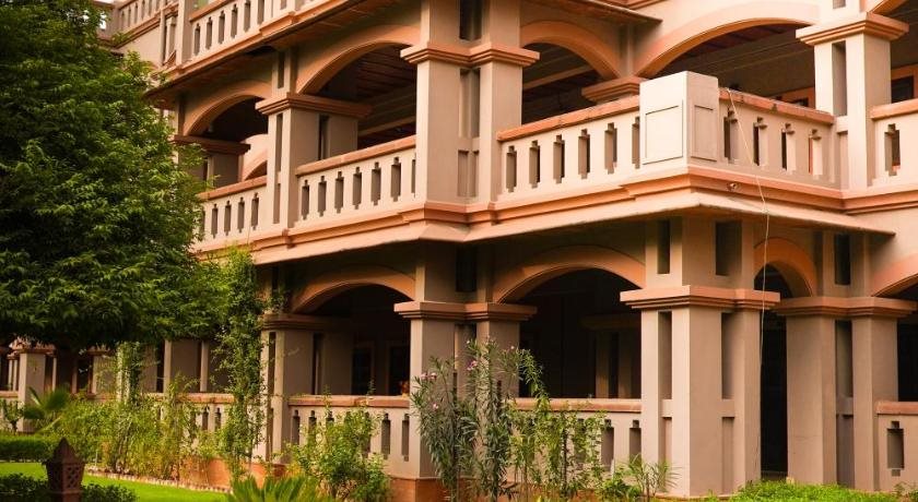 mvt guesthouse and restaurant