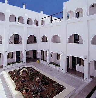 Kalisti Hotel & Suites,Megalochori>>Fira,4 star