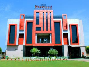 Hotel Shri Khedapati International