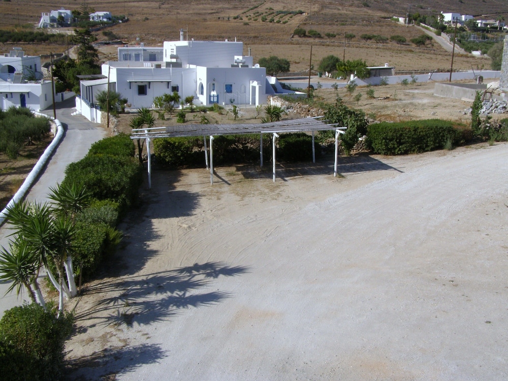 paros