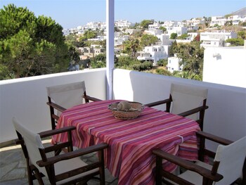 paros