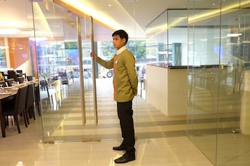 Southpole Central Hotel,Cebu>>Bohol,4 star