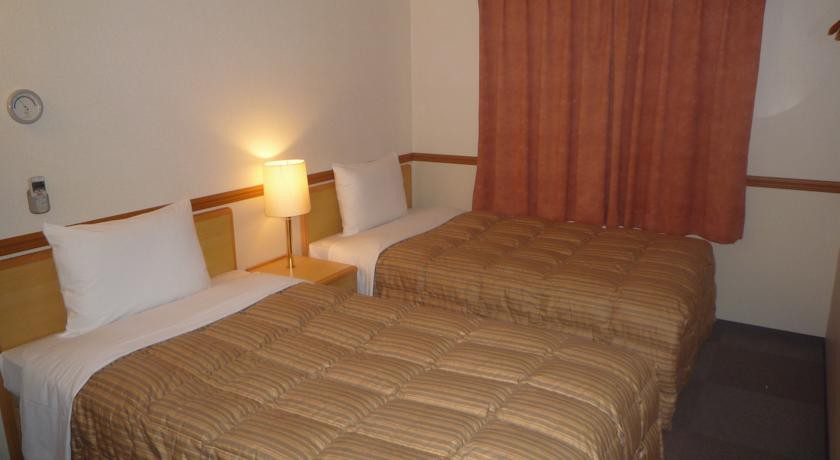 toyoko inn hiroshima heiwa odori