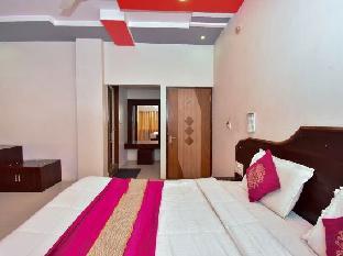 hotel deep palace near bus stand udaipole