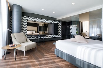 maritim hotel plaza tirana