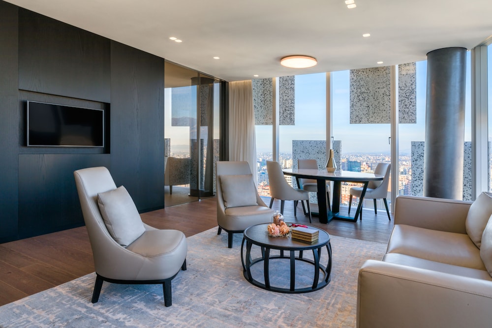 maritim hotel plaza tirana