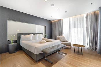 maritim hotel plaza tirana