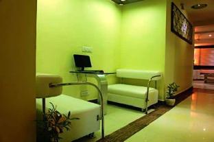 Hotel Ace Inn,,3 star