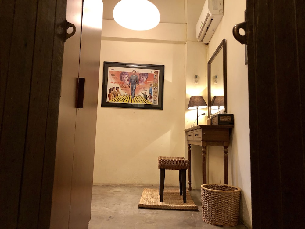 suneta hostel khaosan