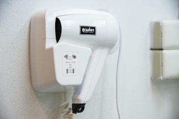 suneta hostel khaosan