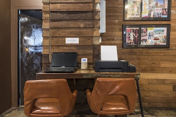 suneta hostel khaosan