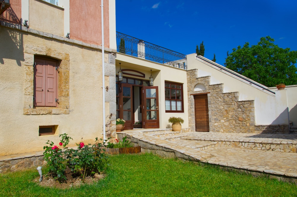 archontiko parnassus dadi