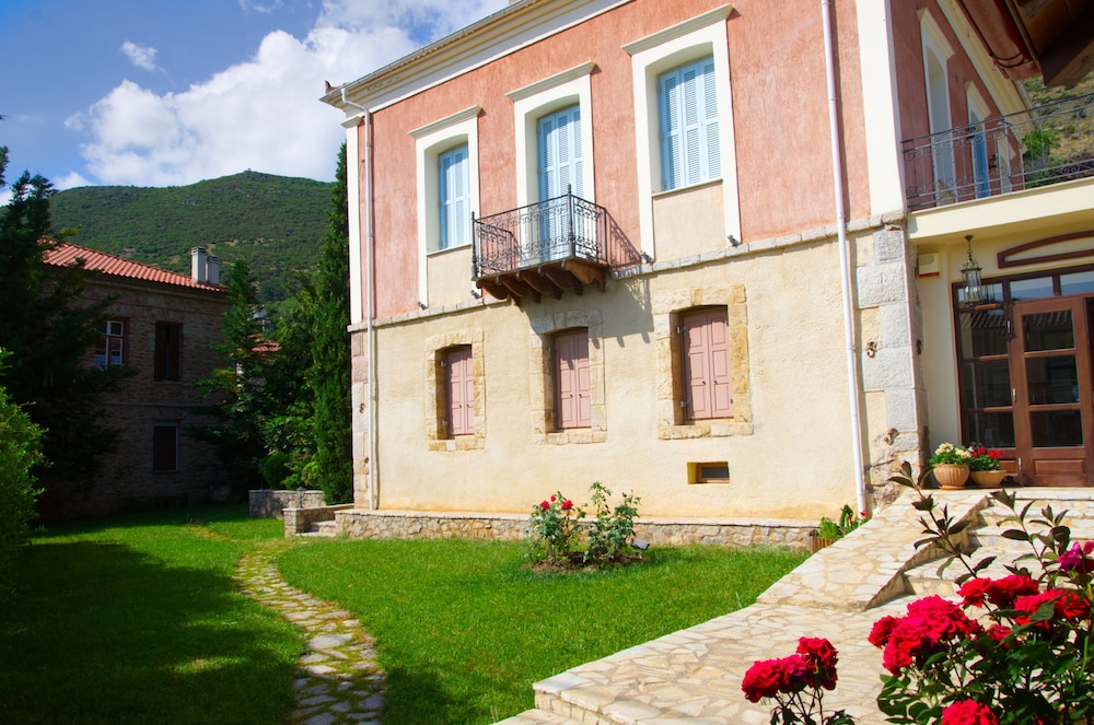 archontiko parnassus dadi