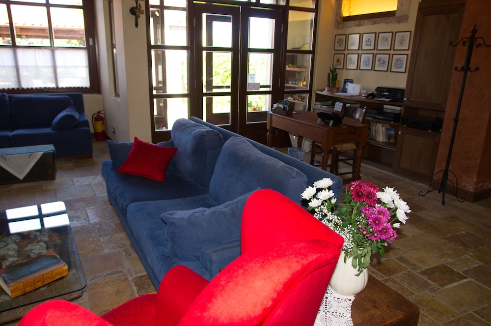 Archontiko Parnassus Dadi,Amfíklia>>Amfikleia-Elateia,3 star