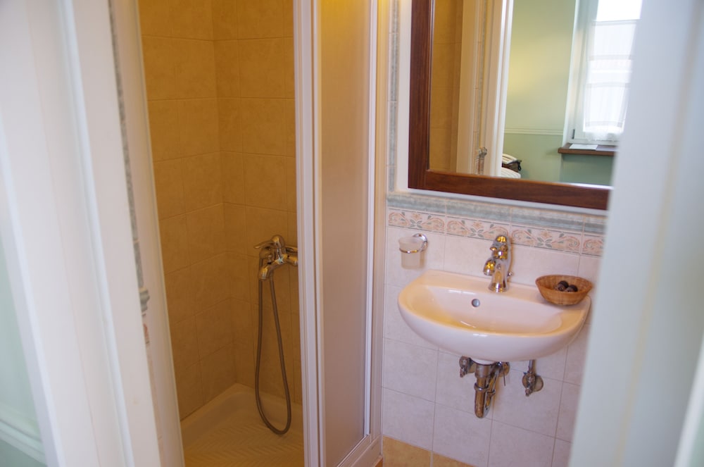 archontiko parnassus dadi