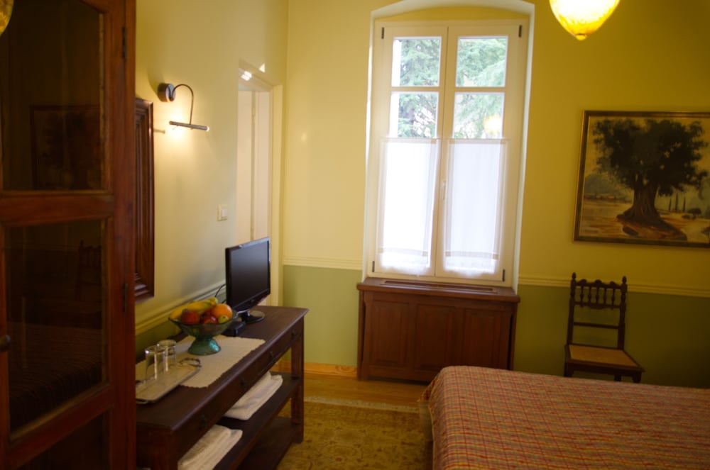 archontiko parnassus dadi