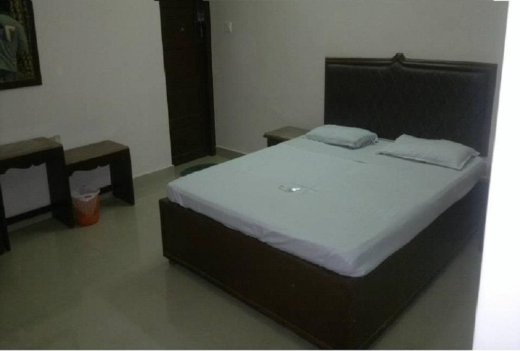 all seasons guest house