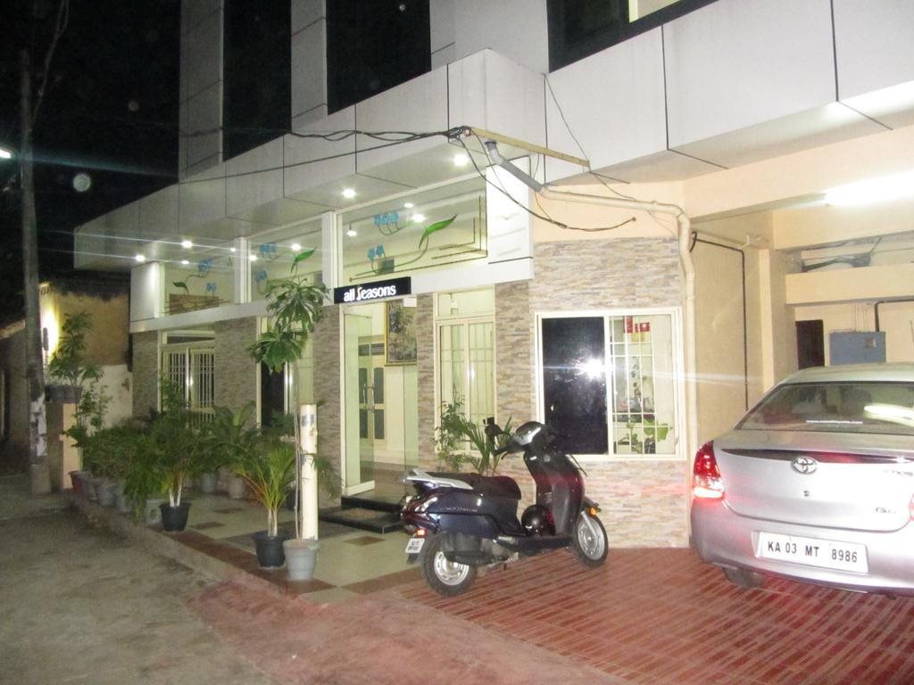 all seasons guest house