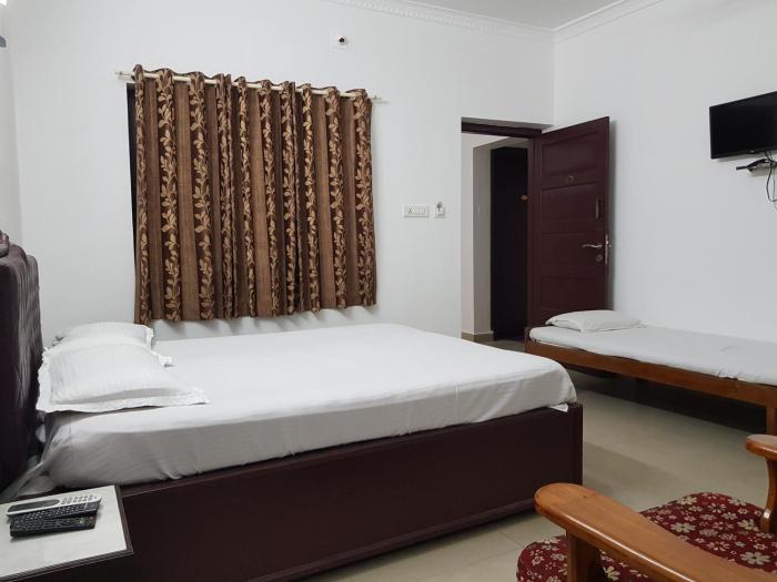 all seasons guest house