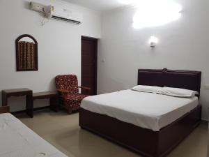 All Seasons Guest House,Thampanoor,2 star