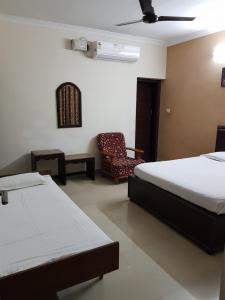 all seasons guest house