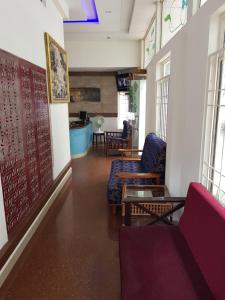 all seasons guest house