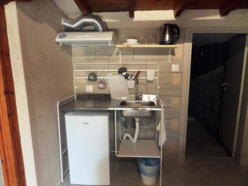 artemis studios and apartments