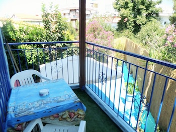 artemis studios and apartments