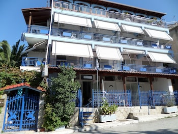 artemis studios and apartments