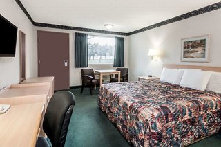 knights inn ottawa