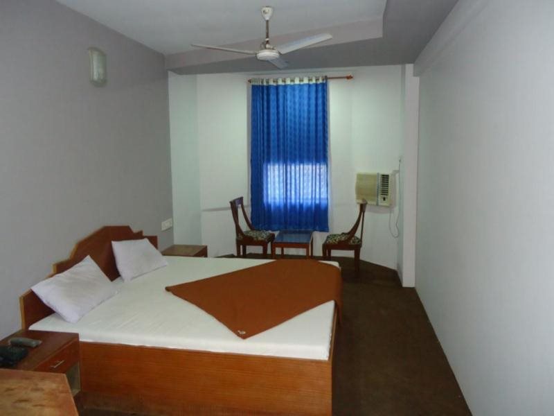 Hotel Hv Palace,Ghanshyam Nagar,3 star