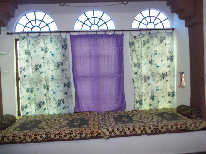 raj mahal guest house