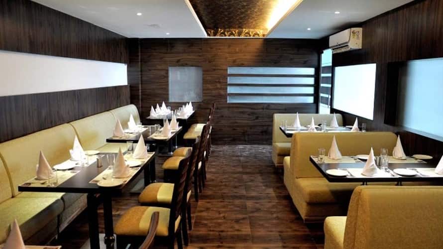 lumbinis grand hotel