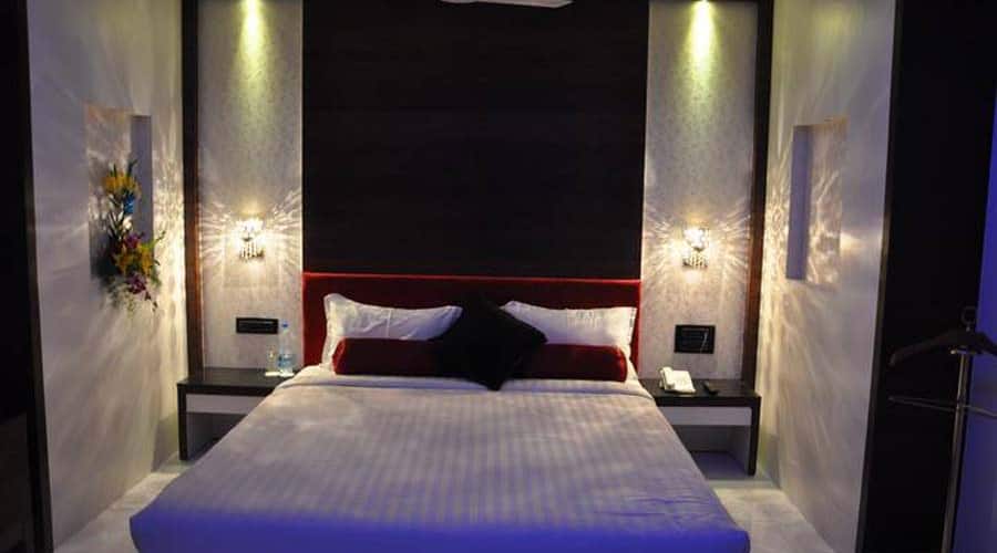 lumbinis grand hotel