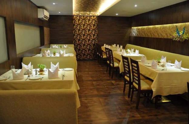 lumbinis grand hotel