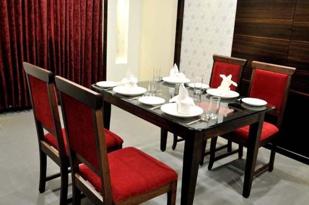 lumbinis grand hotel