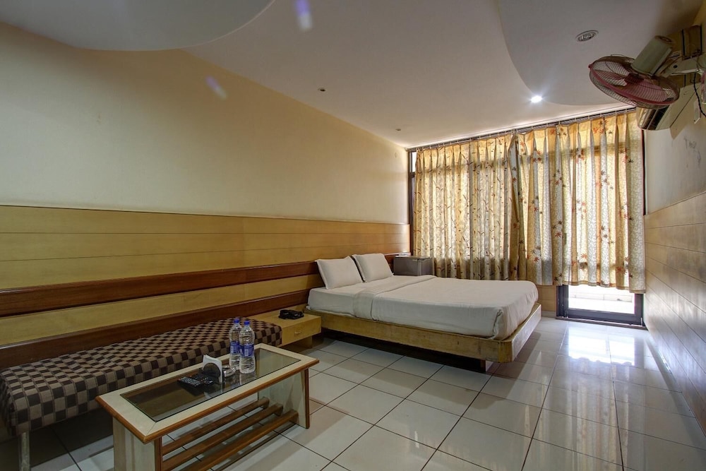 hotel rajsangam international