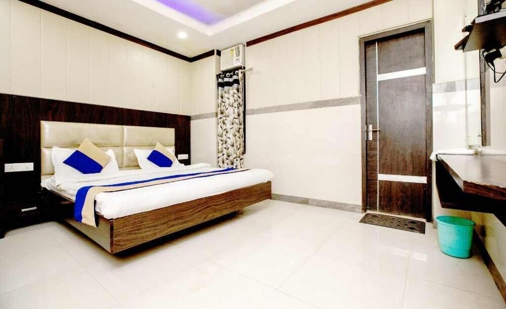 Hotel Subash,Katra>>Jammu,3 star