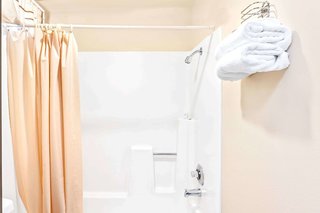 Vantage Point Inn Woodland Hills,Los Angeles>>Canoga Park,2 star