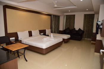 hotel varshan international