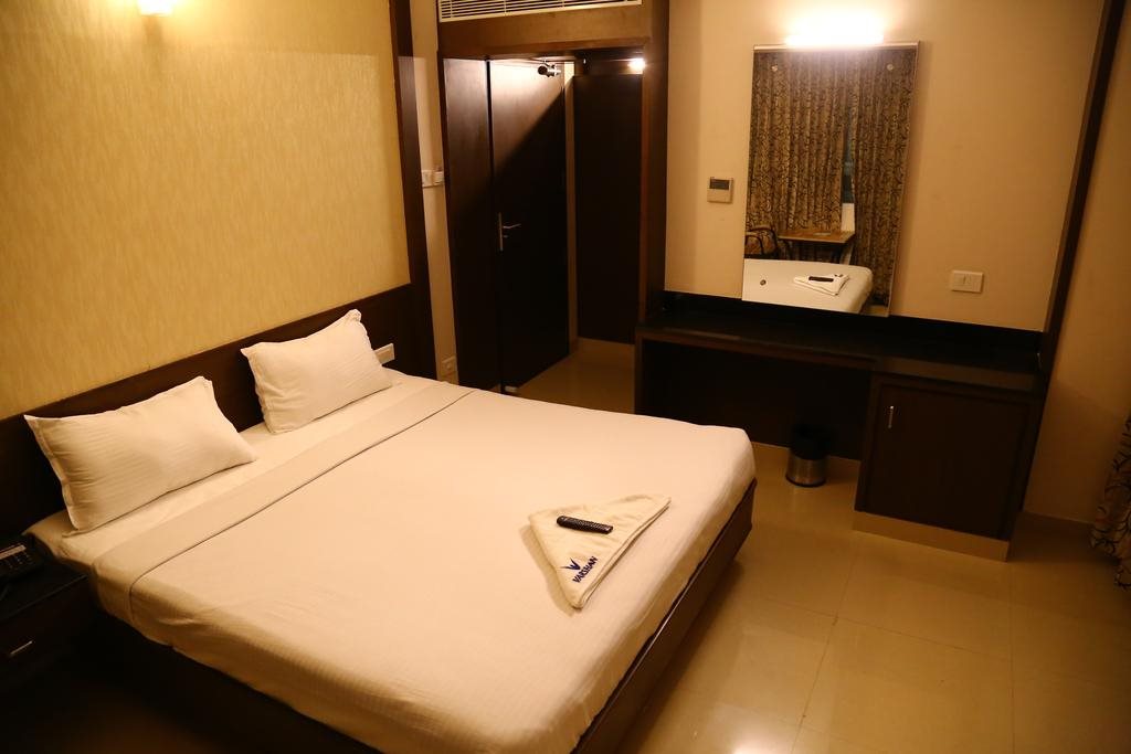 hotel varshan international